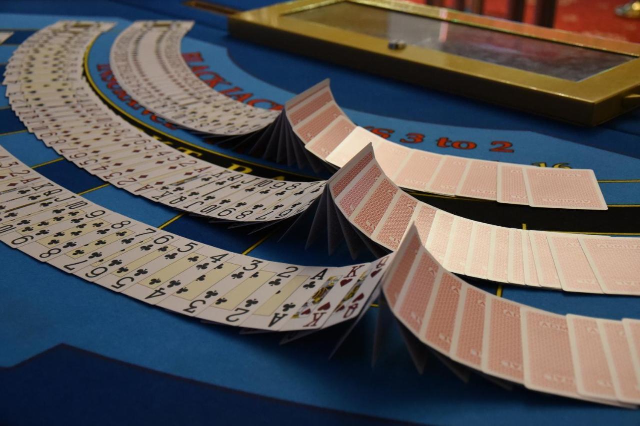 Casino Admiral Velenice - Gmuend Ceske Velenice Exteriör bild